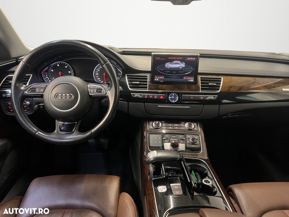 Audi A8 - 13