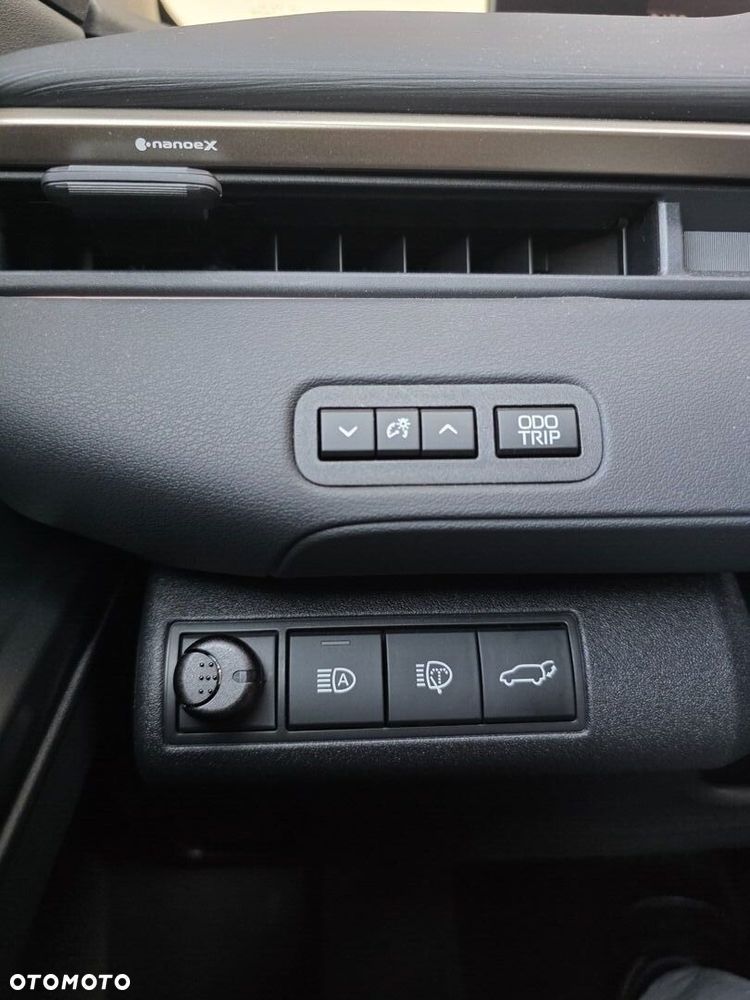 Toyota bZ4X 74.7kWh 4x4 Style - 17
