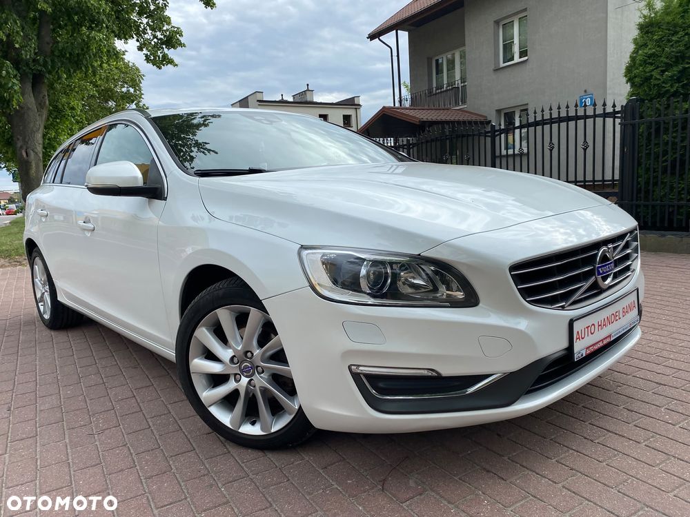 Volvo V60 D4 Momentum - 30