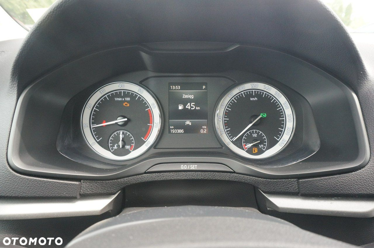 Skoda Karoq 1.5 TSI ACT 4x2 Ambition DSG - 13