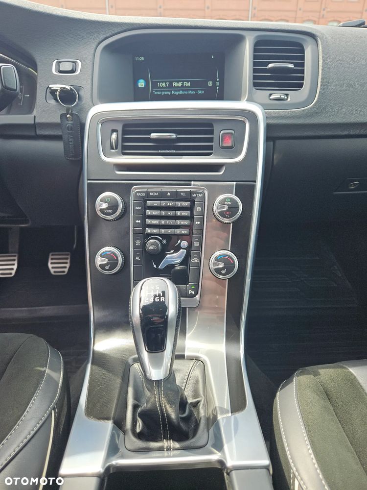Volvo S60 T3 Drive-E R-Design Momentum - 12