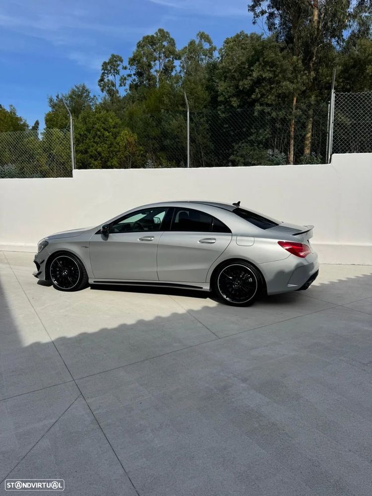 Mercedes-Benz CLA 45 AMG 4Matic Shooting Brake 7G-DCT - 4