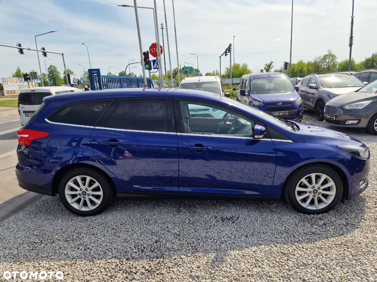 Ford Focus - 36