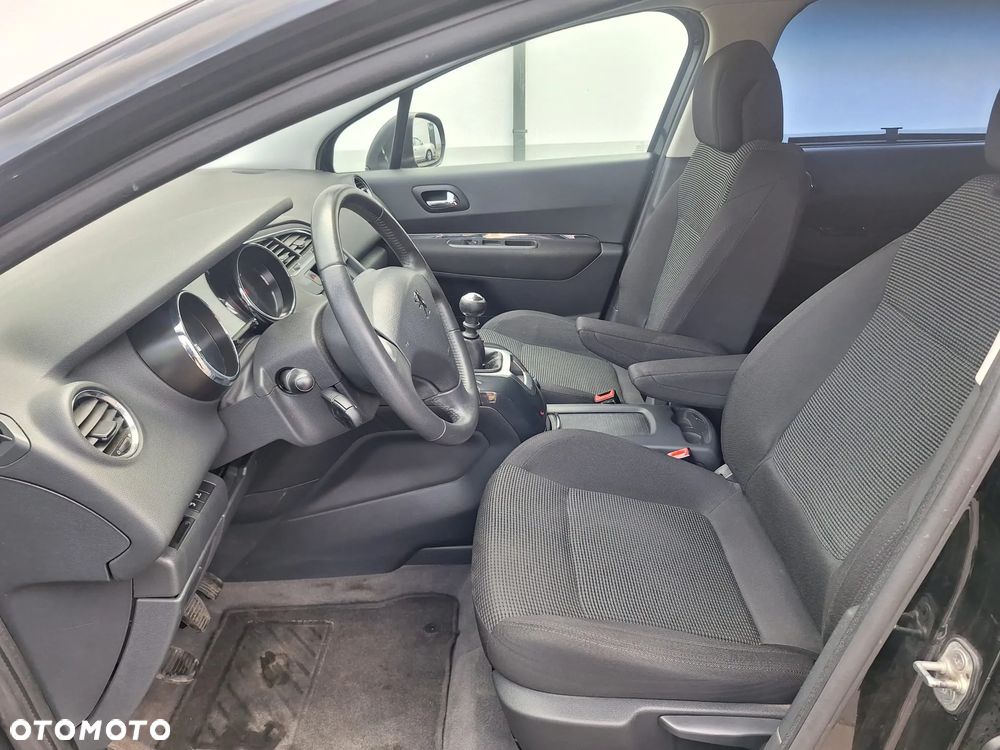 Peugeot 5008 155 THP Family - 32