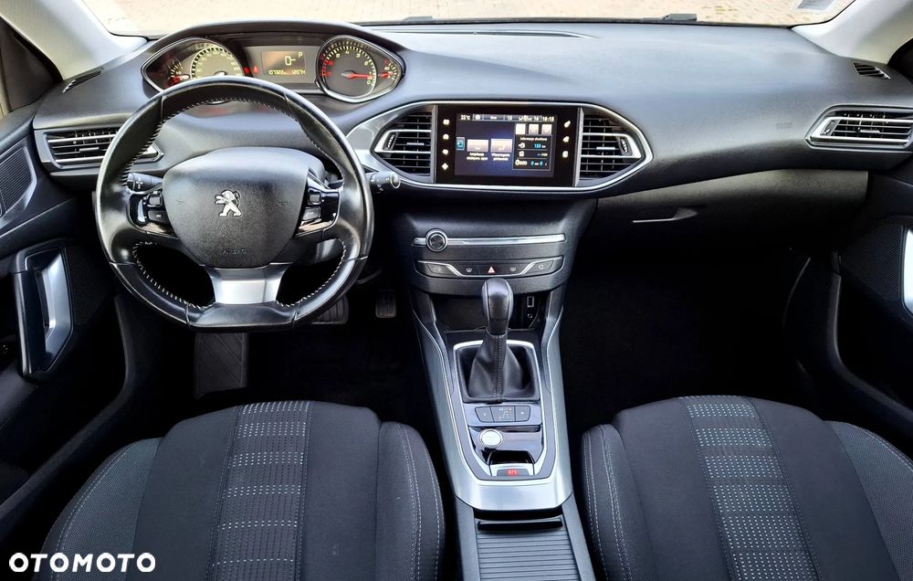 Peugeot 308 PureTech 130 EAT6 Stop & Start Allure - 2