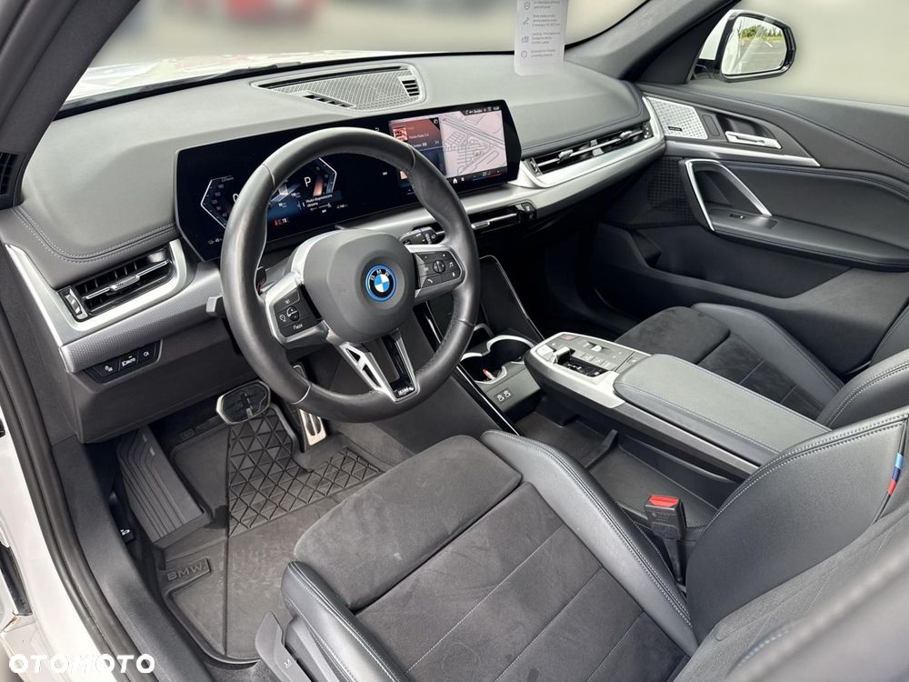 BMW iX1 - 5