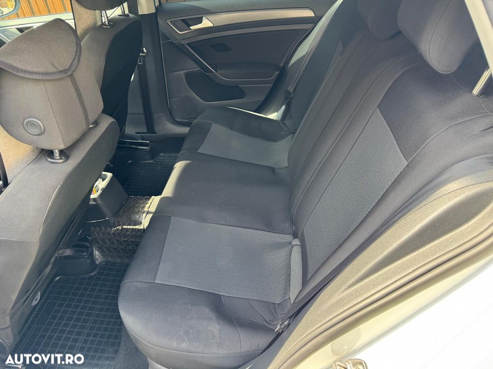 Volkswagen Golf 1.6 TDI DPF BlueMotion Technology Trendline - 7