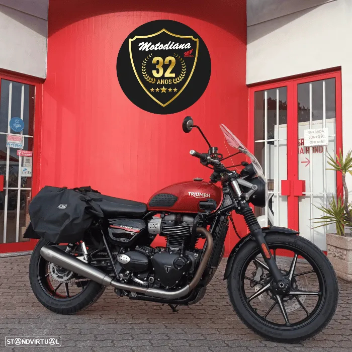 Triumph Street Twin 900 - 3