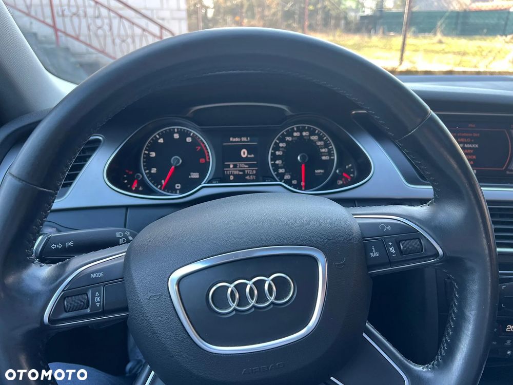 Audi A4 Limousine 2.0 TFSI multitronic S line Sportpaket - 9