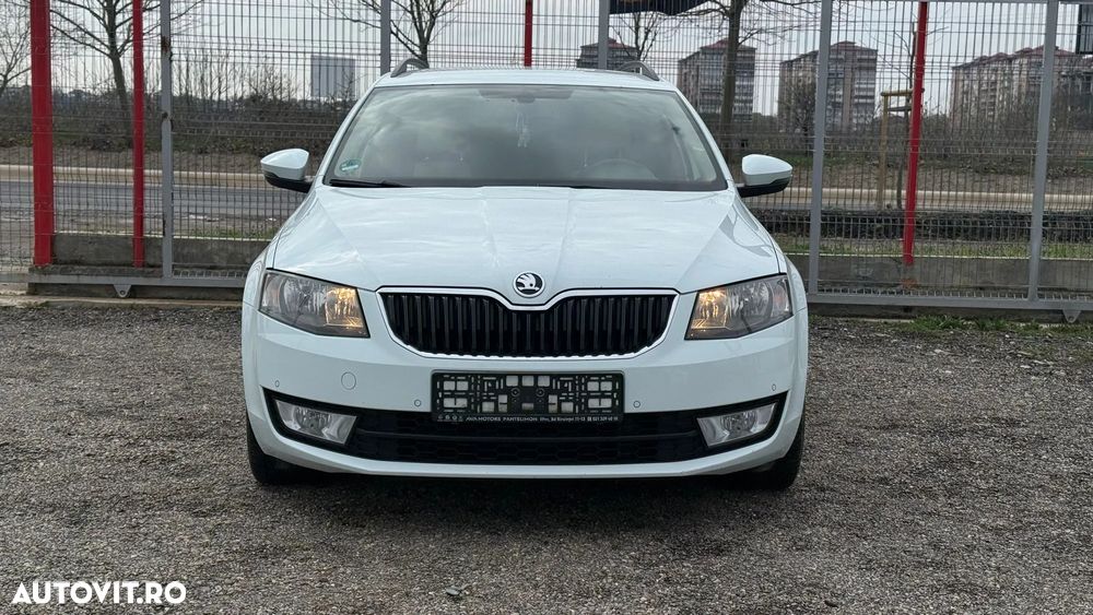Skoda Octavia 2.0 TDI DSG Tour - 17