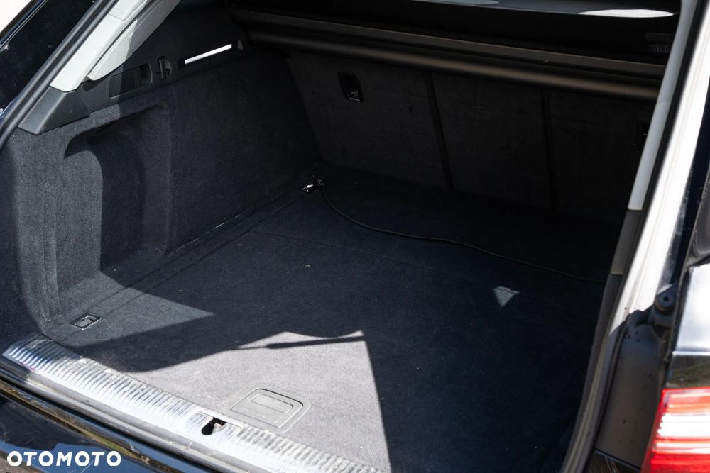 Audi A4 Avant 35 TFSI mHEV S tronic - 16