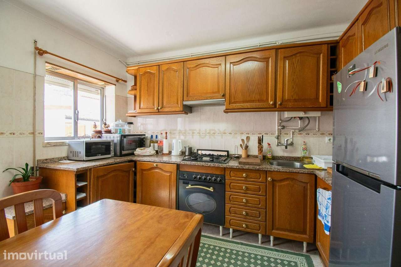 Apartamento T3 + G em S. Martinho do Bispo - Grande imagem: 4/21