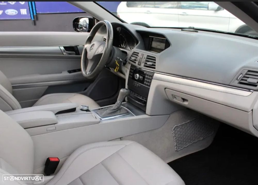 Mercedes-Benz E 250 CGi Elegance BlueEfficiency - 17