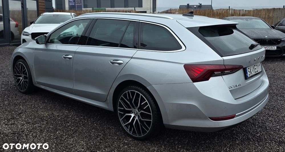 Skoda Octavia 2.0 TDI DSG RS - 11