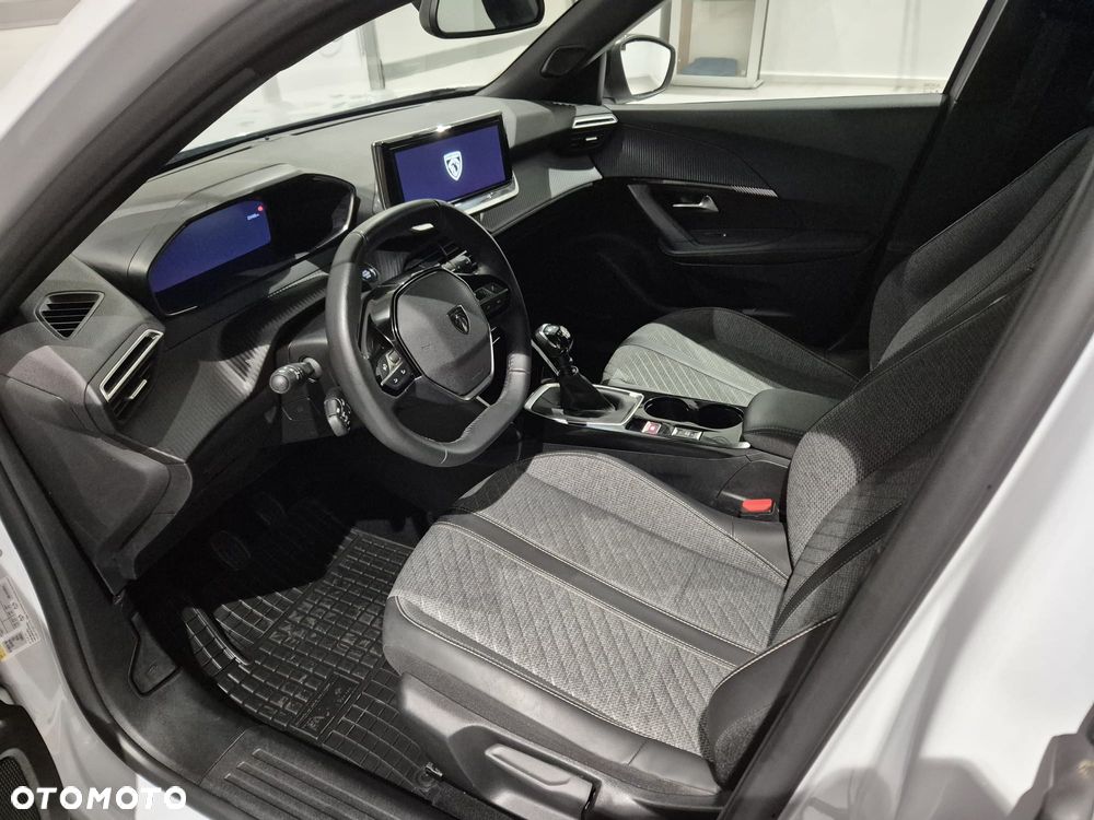 Peugeot 2008 PureTech 100 Allure S&S BVM6 - 14