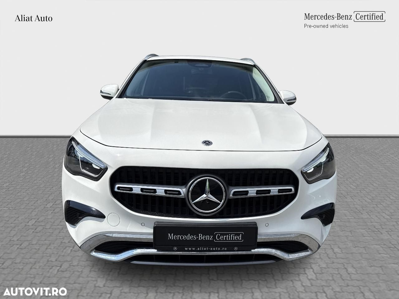Mercedes-Benz GLA - 8