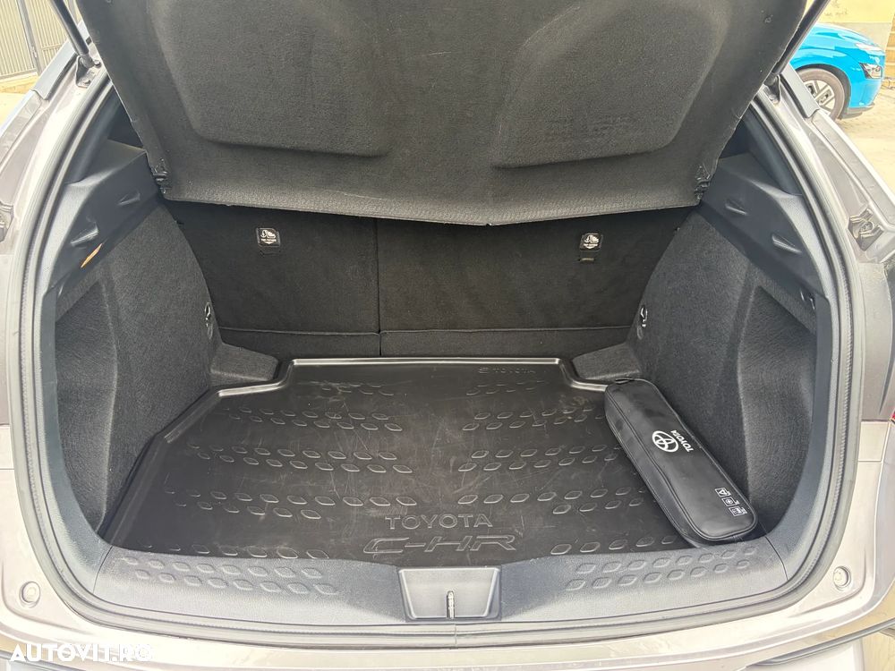 Toyota C-HR Business-Edition - 30