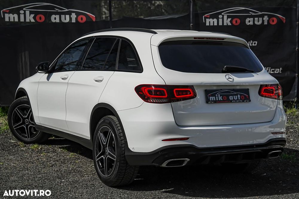 Mercedes-Benz GLC 220 d 4MATIC 9G-TRONIC AMG Line - 10