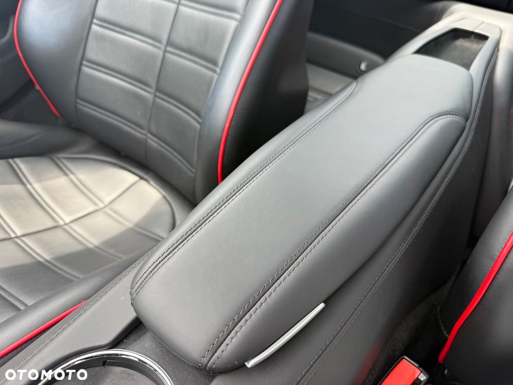 Ferrari California T - 22
