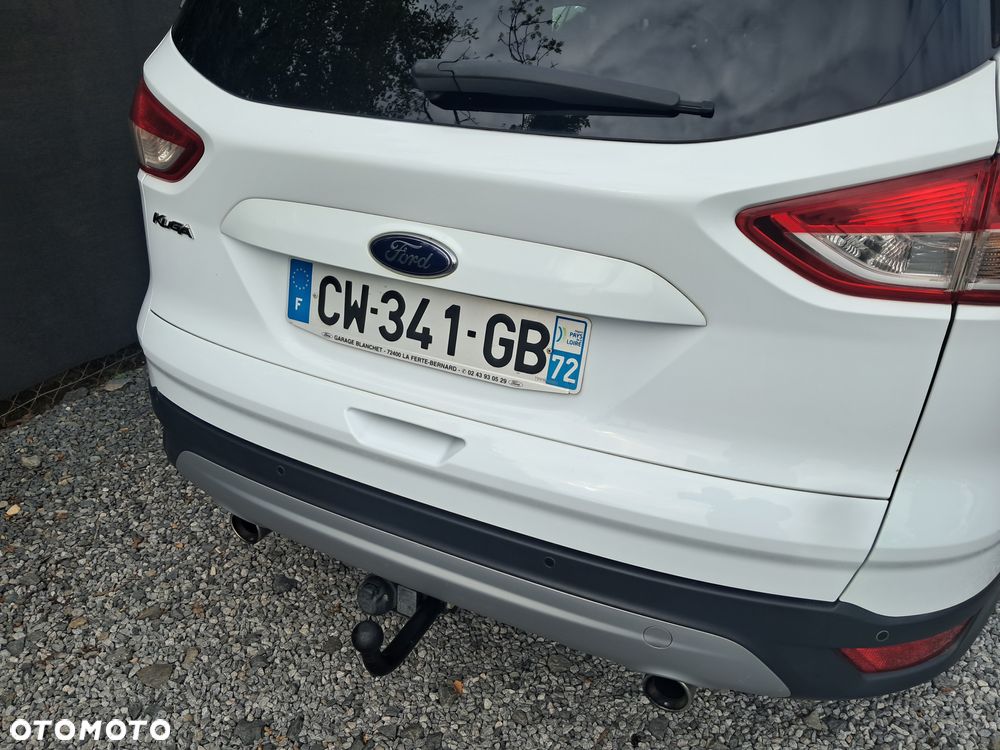 Ford Kuga 2.0 TDCi 2x4 Titanium - 14