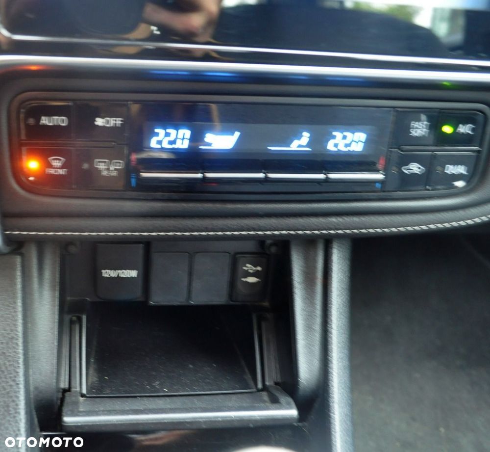 Toyota Corolla - 10