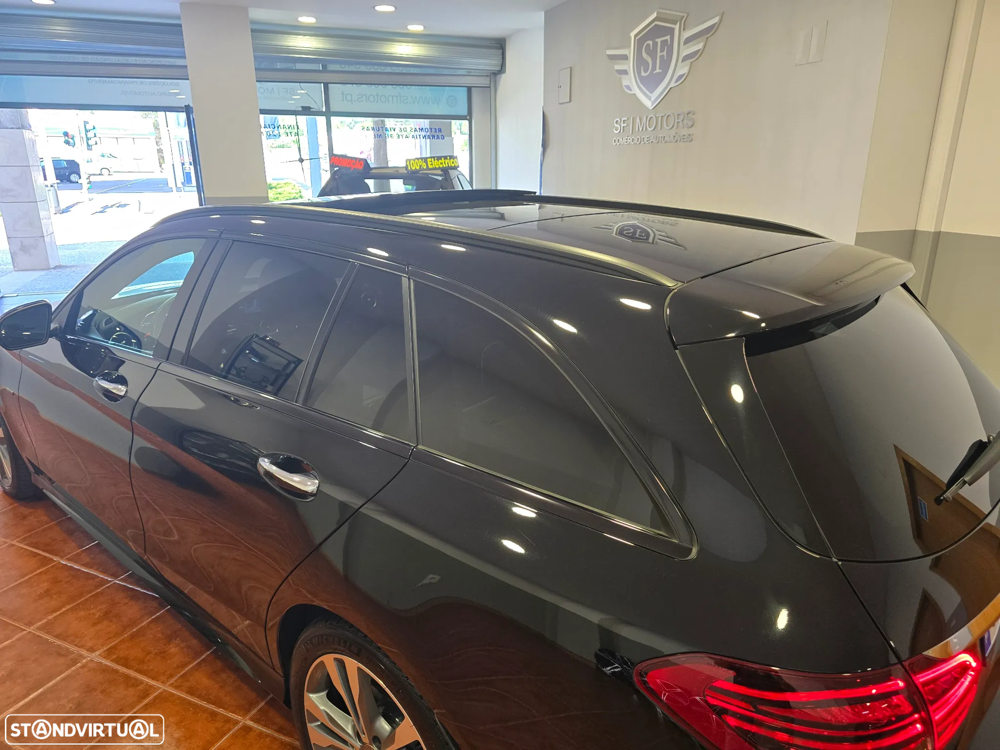 Mercedes-Benz C 300 de AMG Line - 12