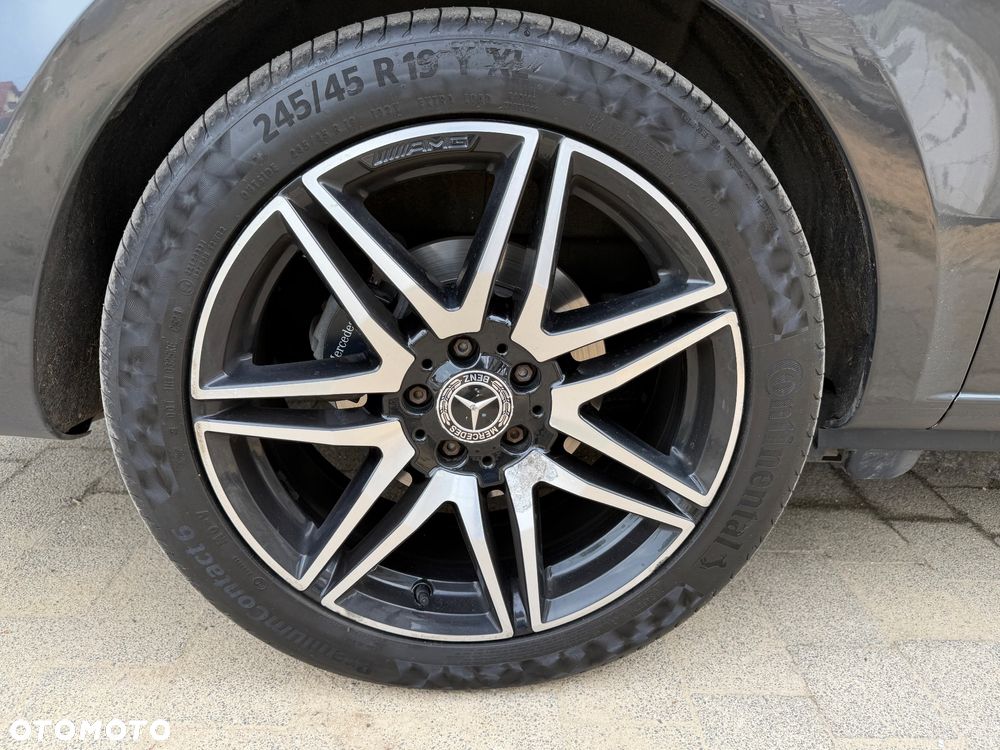 Mercedes-Benz Klasa V 300 d 4-Matic Avantgarde 9G-Tronic (d³ugi) - 18