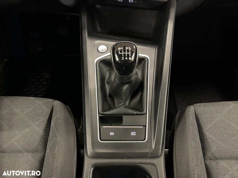 Volkswagen Golf 2.0 TDI SCR Life - 26