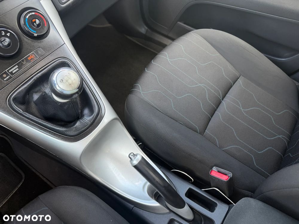 Toyota Auris 1.6 Active - 24