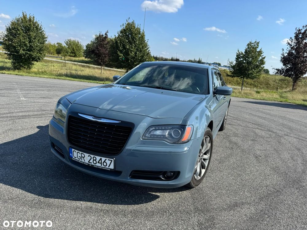Chrysler 300s - 12