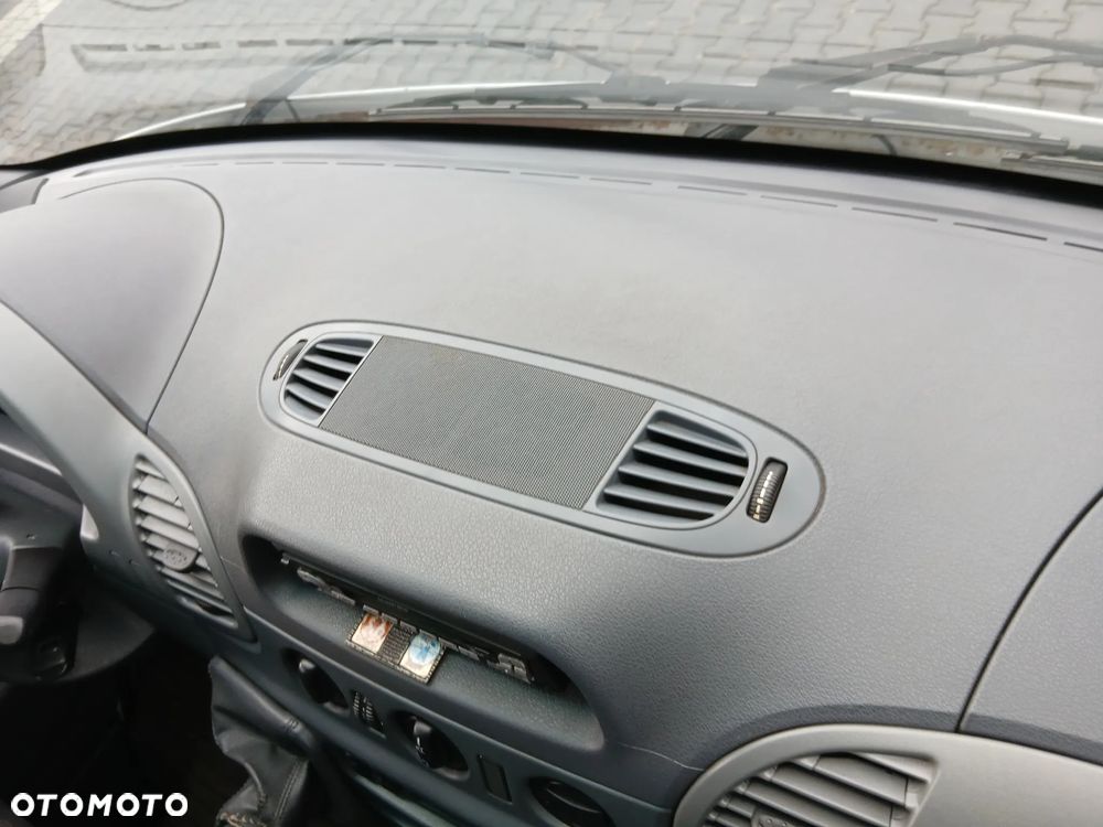 Mercedes-Benz Sprinter 416 - 33