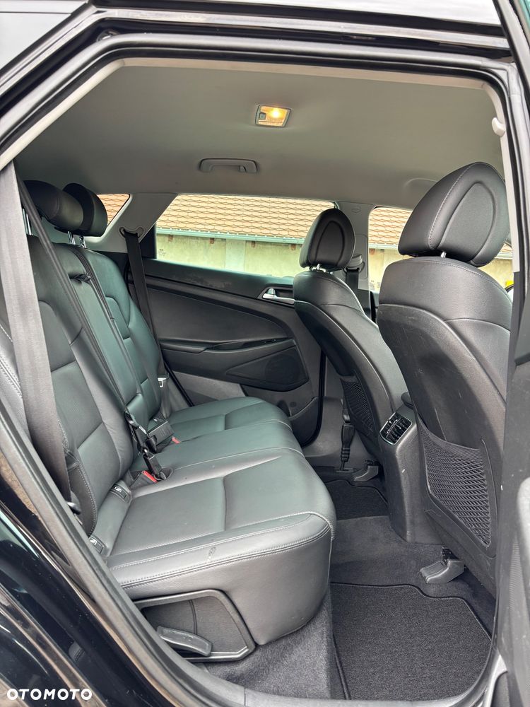 Hyundai Tucson 2.0 CRDI BlueDrive Style 2WD - 13