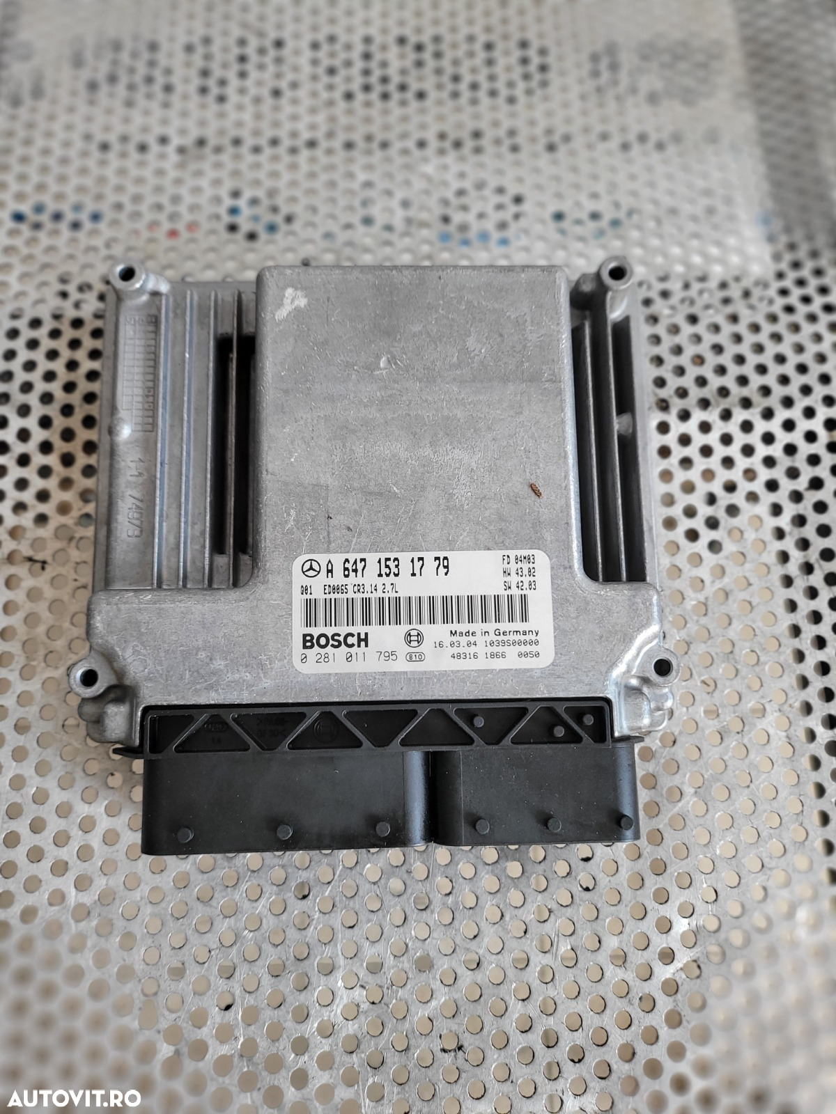 Calculator Motor ECU Mercedes E Class W211 2.7 Cdi Cod Motor 612 Cod A6471531779 Dezmembrez Mercedes E Class W211 2.7 Cdi Automat Cod Motor 612 Volan Stanga Xenon - 2
