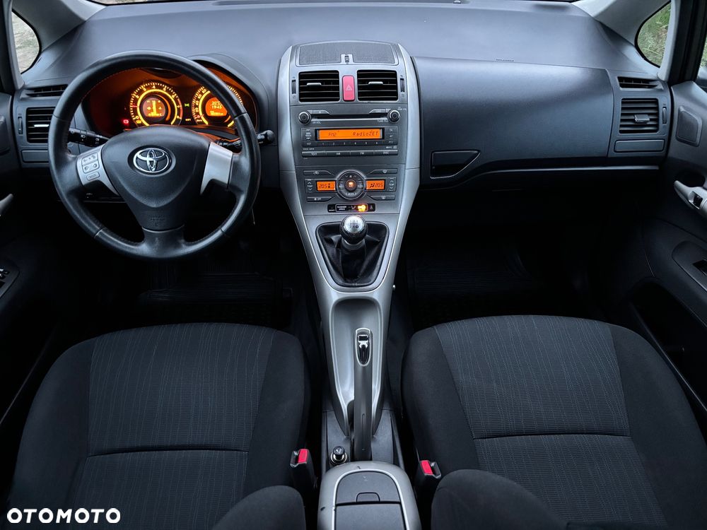 Toyota Auris 1.6 VVT-i Premium - 12