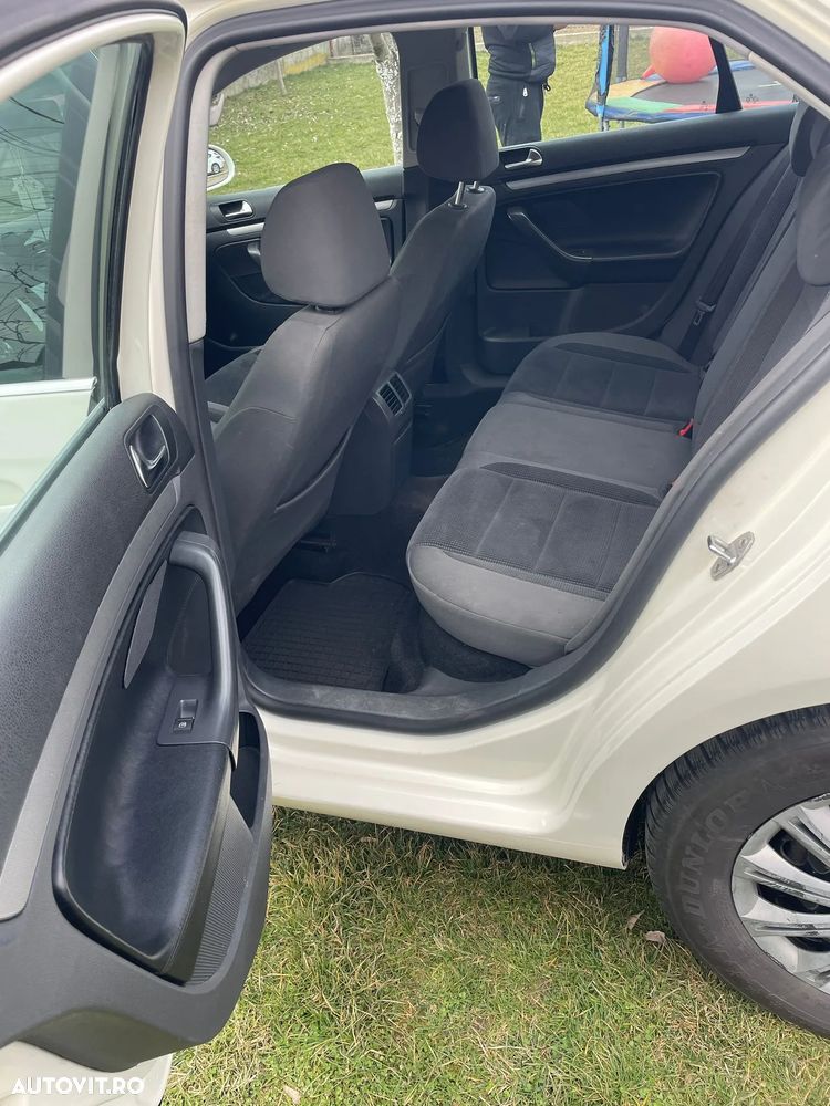 Volkswagen Jetta 1.9 TDI Comfortline - 7