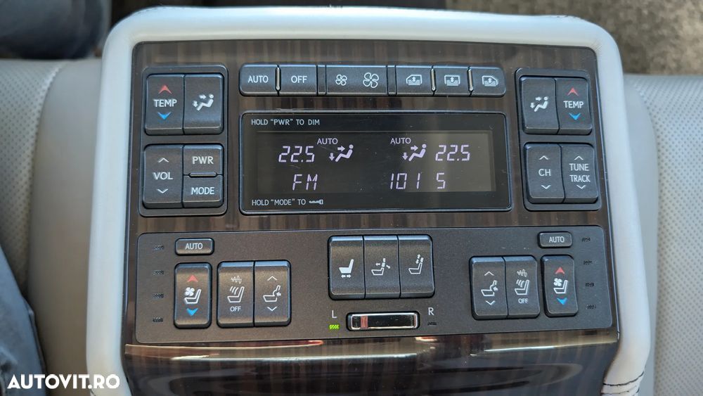 Lexus Seria LS - 11