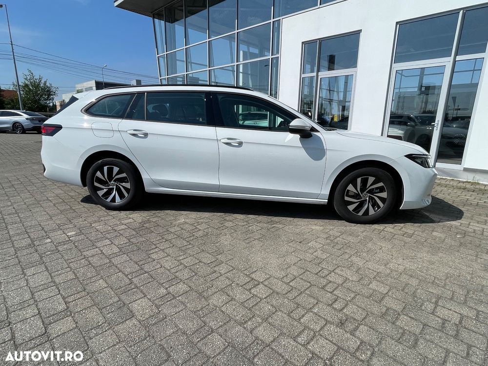 Volkswagen Passat 1.5 eTSI DSG MHEV Base - 8
