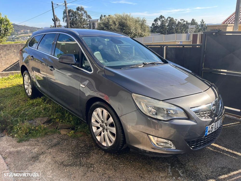 Opel Astra Sports Tourer - 37