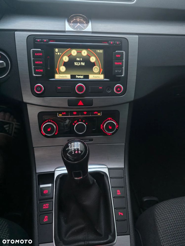 Volkswagen Passat 1.4 TSI Comfortline - 6