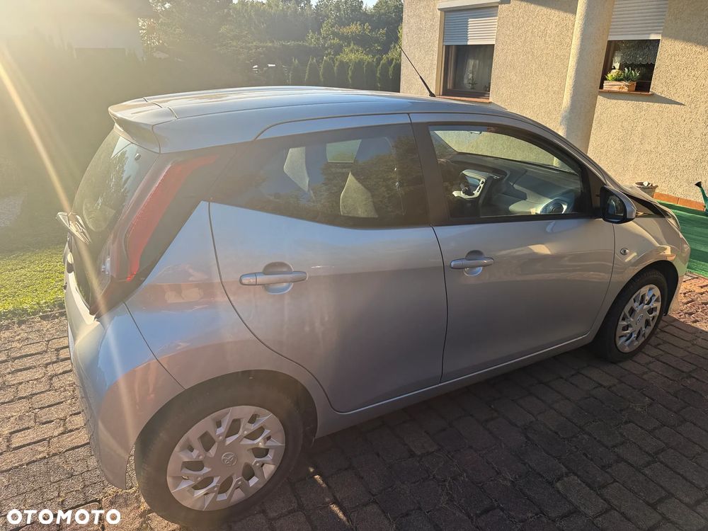Toyota Aygo 1.0 VVT-i Color Edition - 11