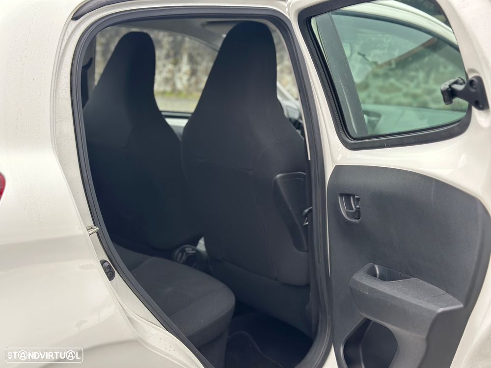 Peugeot 108 1.0 VTI Active ETG5 - 36