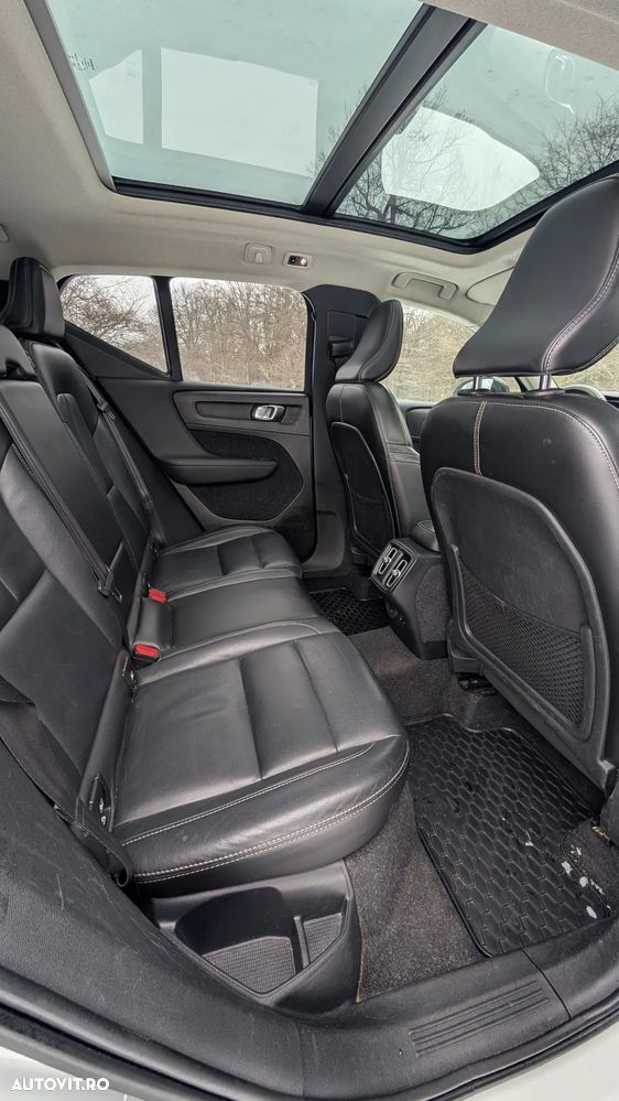 Volvo XC 40 T5 AWD Geartronic Momentum Pro - 16