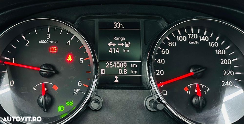 Nissan Qashqai 1.6 DCI N-Connecta - 31