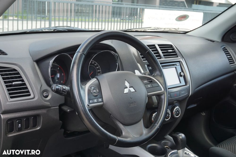 Mitsubishi ASX 2.2 DI-D 4WD Automatik Instyle - 13