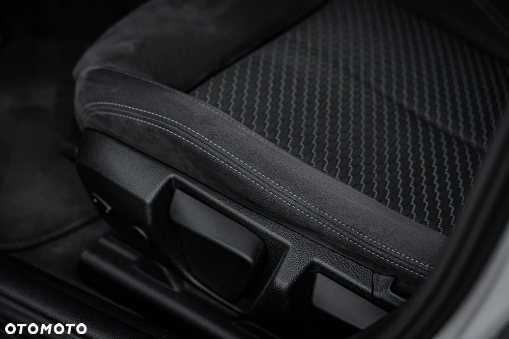 BMW Seria 4 420d xDrive M Sport - 31