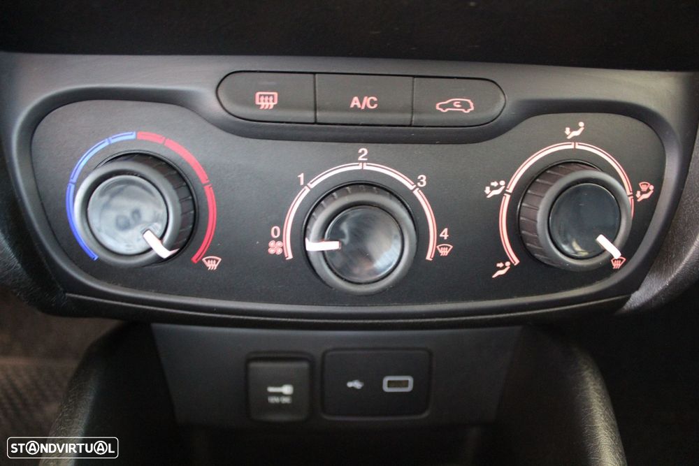 Fiat Tipo Station Wagon 1.3 M-Jet Lounge - 12