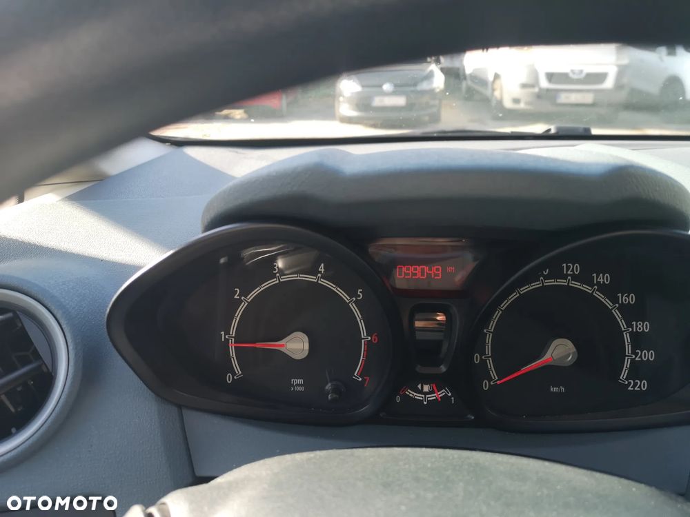 Ford Fiesta - 6
