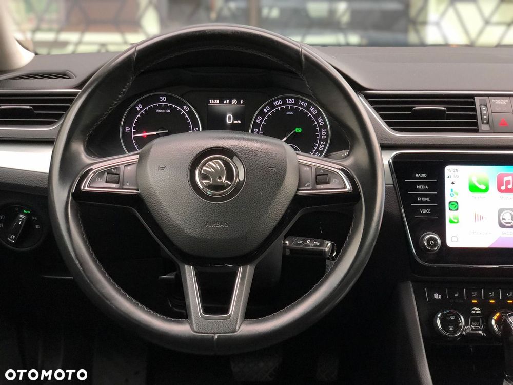 Skoda Superb 2.0 TDI Ambition DSG - 13