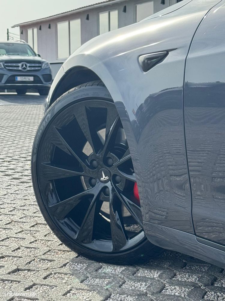 Tesla Model S Performance - 16