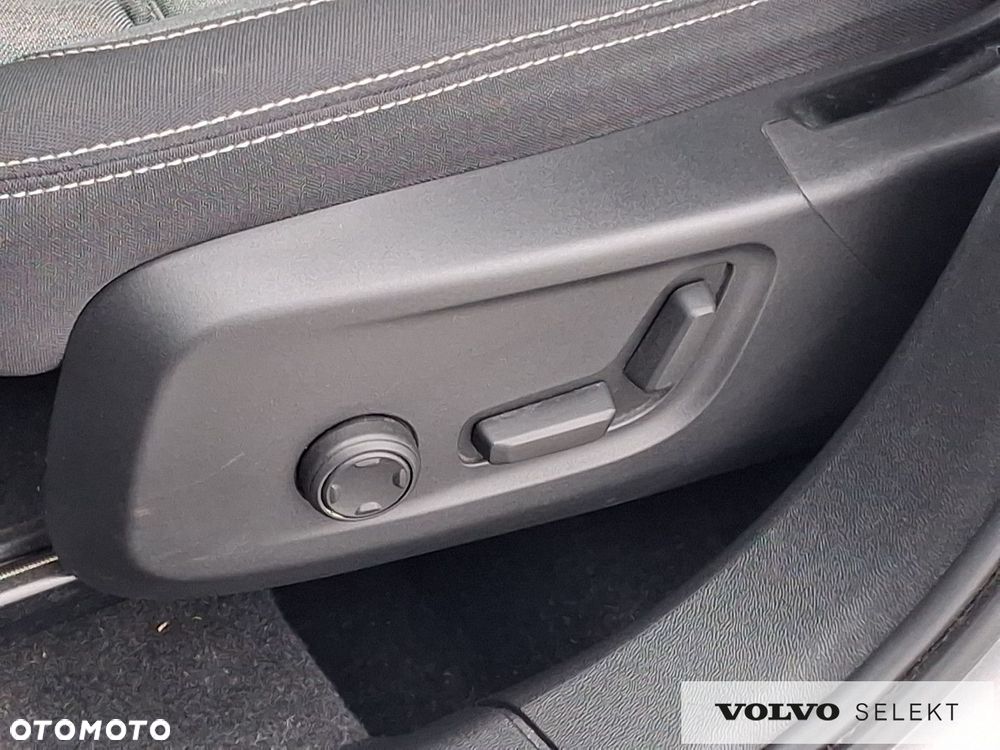 Volvo XC 40 - 23